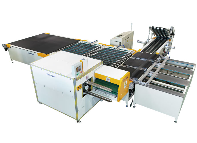 Automatic Folding and Packaging Machine