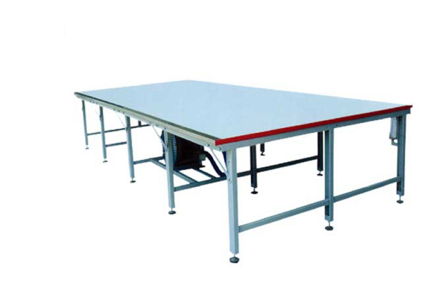 Spreading Table